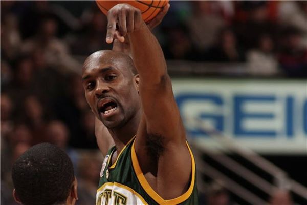 虽然马奇个 虽然马奇个