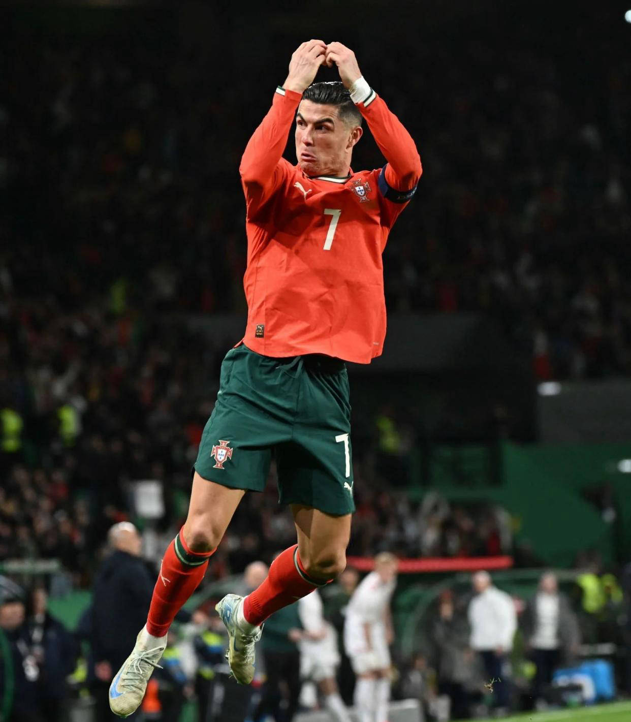 对以稳守反 对以稳守反